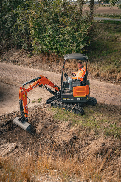 DEVELON TO PREMIERE DX10Z-7&nbsp;MINI-EXCAVATOR AT GALABAU